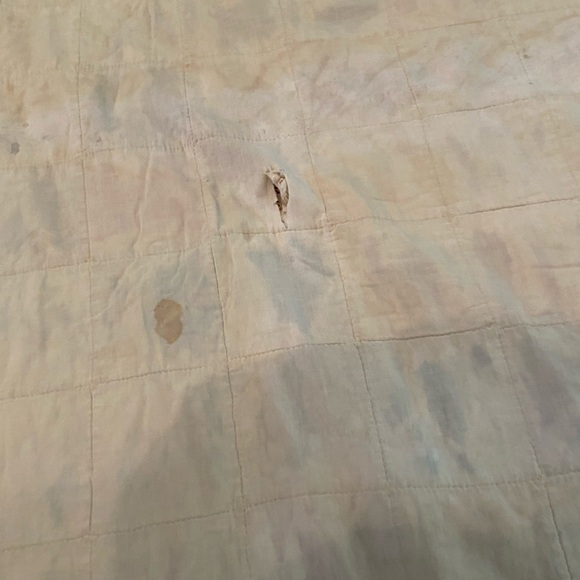 Vintage Quilt (Cutter) Several Rips & Stains 71”x80” for Projects - Picture 14 of 16